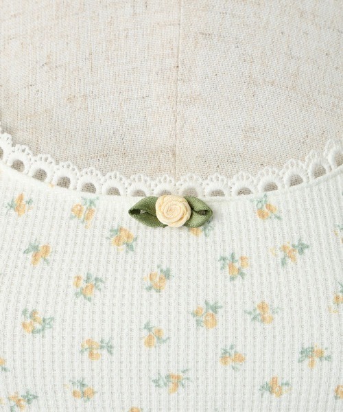 F i.n.t（フィント）の「ローズモチーフ付き小花柄タンクトップ/ fint　フィント（タンクトップ・レディース・ピンク/イエロー/ラベンダー・FREE）」の10枚目の写真