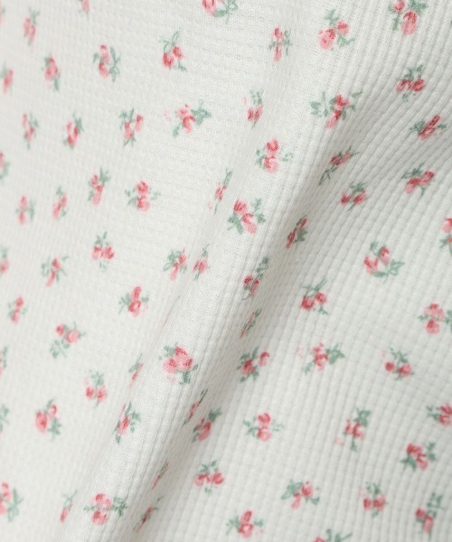 F i.n.t（フィント）の「ローズモチーフ付き小花柄タンクトップ/ fint　フィント（タンクトップ・レディース・ピンク/イエロー/ラベンダー・FREE）」の6枚目の写真