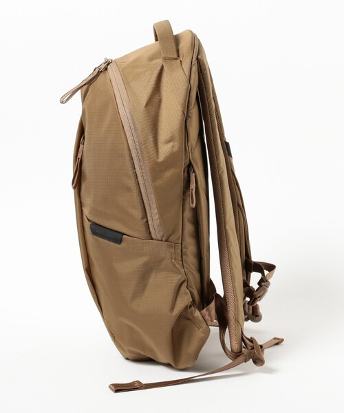 BEAMS(ビームス)の「【MORE VARIATION 開催中】ABLE CARRY / Thirteen Day Bag Ripstop(バックパック/リュック・メンズ・ブラック/ブラウン系その他2・ONE SIZE)」の16枚目の写真