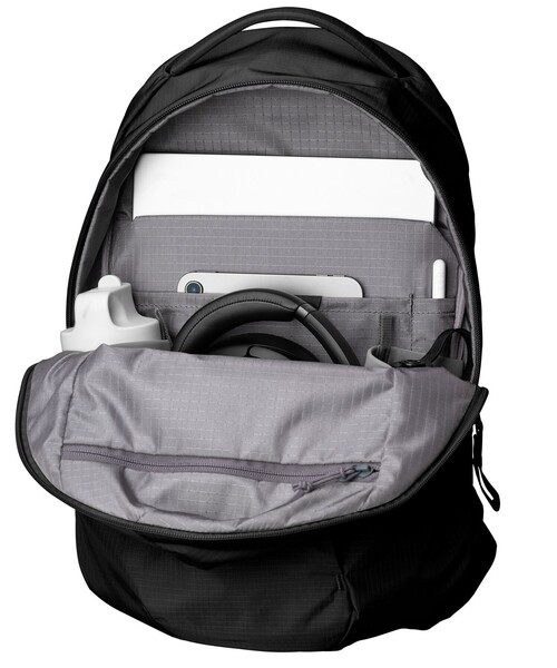 BEAMS(ビームス)の「【MORE VARIATION 開催中】ABLE CARRY / Thirteen Day Bag Ripstop(バックパック/リュック・メンズ・ブラック/ブラウン系その他2・ONE SIZE)」の6枚目の写真