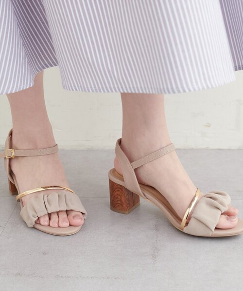 natural couture（ナチュラルクチュール）の「ゴールドライン付きギャザーサンダル（その他シューズ・レディース・グレイッシュベージュ/ブラック/ブラウン・MEDIUM/LARGE）」の10枚目の写真