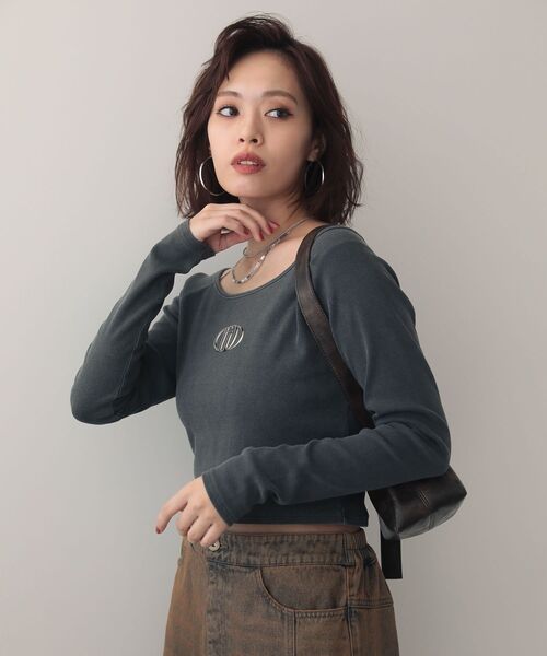 EGOIST（エゴイスト）の「EGOISTピグメントリブプルオーバー（Tシャツ/カットソー・レディース・オレンジ/ライトベージュ/グレー・FREE）」の14枚目の写真