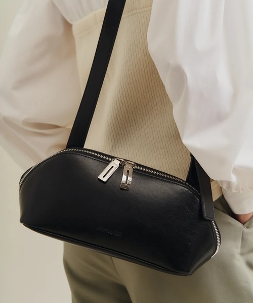 ADD CULUMN(アドカラム)の「【ADD CULUMN/アドカラム】FIGRE BODYBAG VINTAGE/横長ボディバッグ(ショルダーバッグ・レディース・ブラック/ホワイト/イエロー/サックスブルー・FREE)」の8枚目の写真