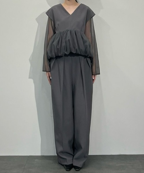 ANDRESD(アンドレスド)の「ペプラムチュールセットアップパンツドレス / peplum tulle set up pants dress(パンツドレス・レディース・ブラック/ベージュ/チャコール・S/M/L)」の9枚目の写真