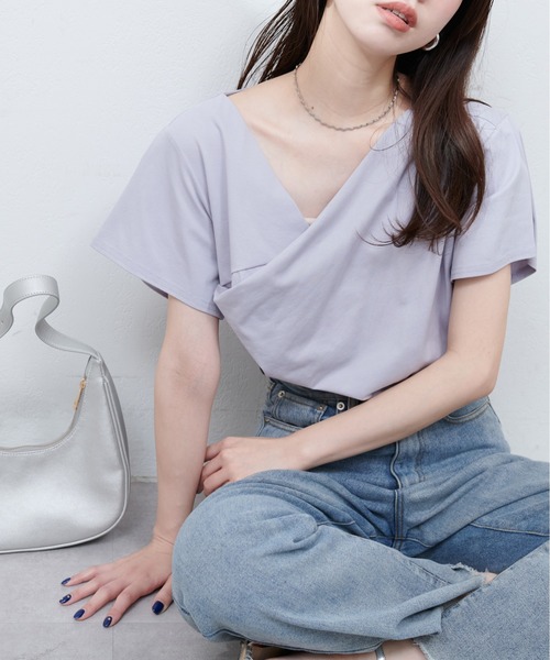 natural couture（ナチュラルクチュール）の「ドレープカットプルオーバー（Tシャツ/カットソー・レディース・サックスブルー/オフホワイト/イエロー/ブラック・FREE）」の5枚目の写真