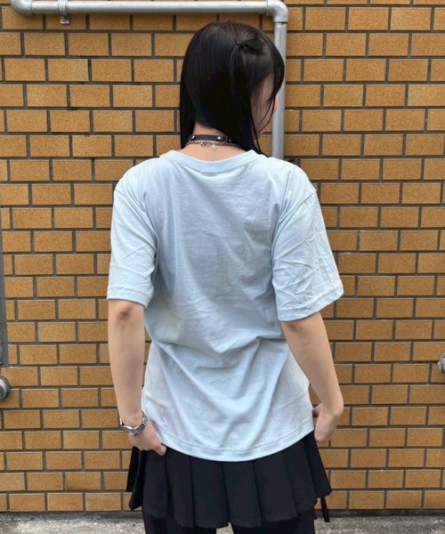 Candy Stripper（キャンディストリッパー）の「TINY RIOT Tシャツ（Tシャツ/カットソー・レディース・オフホワイト/ライトブルー/ブラック/ピンク・M/L/XL）」の10枚目の写真