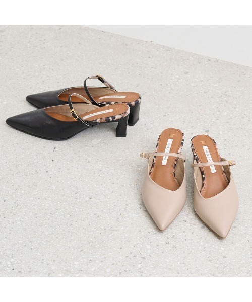 Mode et Jacomo（モードエジャコモ）の「ベルテッドミュールパンプス（パンプス・レディース・デザートカモ/ブラック・22.5cm/23cm/24.5cm/23.5cm/24cm）」の9枚目の写真