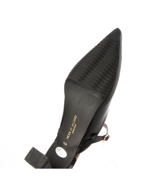 Mode et Jacomo（モードエジャコモ）の「ベルテッドミュールパンプス（パンプス・レディース・デザートカモ/ブラック・22.5cm/23cm/24.5cm/23.5cm/24cm）」の14枚目の写真