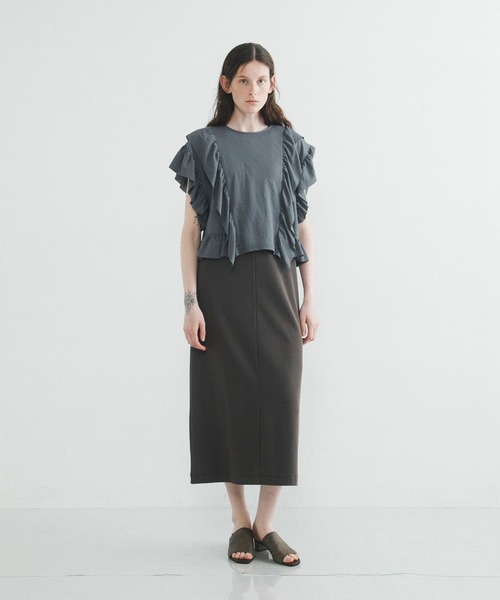 新品タグ付き　LAATO frill frill t-shirts ドアーズ LAATO（ラート）の「frill frill t-shirts（Tシャツ/カットソー