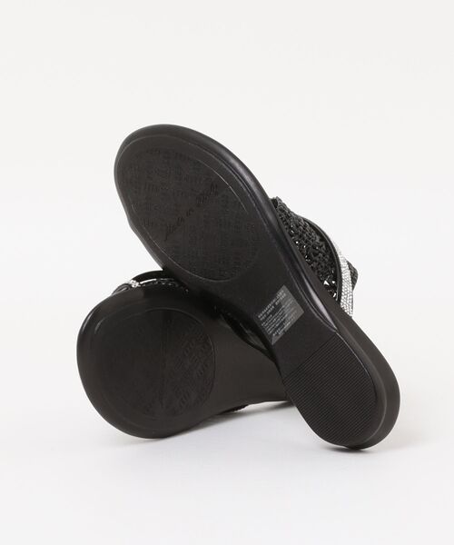 ITALIAN SHOEMAKERS（イタリアンシューメーカー）の「【ITALIAN SHOEMAKERS】ビジュークロスストラップトングサンダル(952352)（サンダル・レディース・ブラック系その他/ベージュ系その他・38/35/36/37）」の4枚目の写真