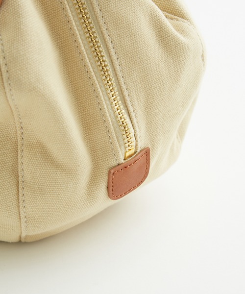WILD LIFE TAILOR Adam et Rope'(ワイルドテーラーアダムエロペ )の「《別注》【THE QUALITY MENDING CO. /ザ クオリティーメンディング】BOWLING BAG(ハンドバッグ・メンズ・ブラック/チャコールグレー/オリーブ/ダークブラウン/ブルー系その他4/キナリ・FREE)」の9枚目の写真
