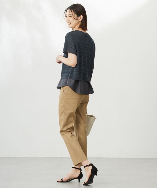 J.PRESS(ジェイプレス)の「【WEB限定・洗える】シャンブレーサテン テーパード パンツ(その他パンツ・レディース・ベージュ系/ダルブルー系/黄土色系/ネイビー系・7/9/11/13)」の12枚目の写真