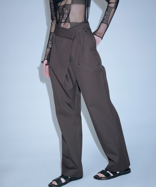TELOPLAN（テーロプラン）の「【TELOPLAN】Pema Trousers / ペマトラウザー（その他パンツ・レディース・ブラック/ブラウン・ONE SIZE）」の2枚目の写真