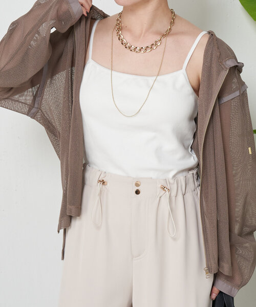 Jena espace merveilleux（ジェナ　エスパスメルヴェイユ）の「カップ付きキャミソール（キャミソール・レディース・グレー/ブラック/オフホワイト・FREE）」の4枚目の写真