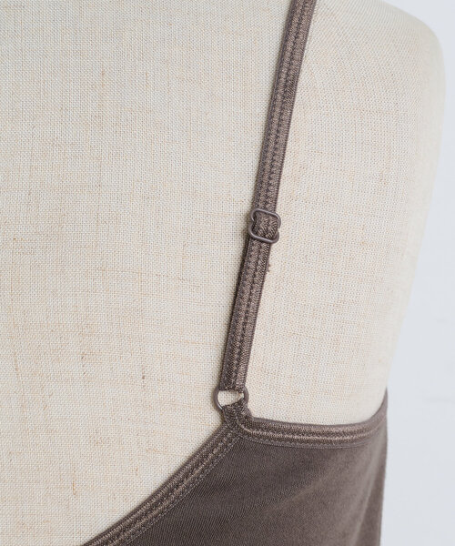 Jena espace merveilleux（ジェナ　エスパスメルヴェイユ）の「カップ付きキャミソール（キャミソール・レディース・グレー/ブラック/オフホワイト・FREE）」の15枚目の写真