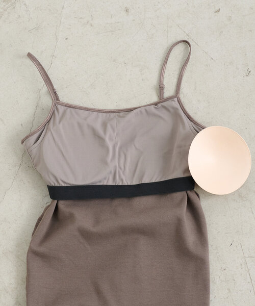 Jena espace merveilleux（ジェナ　エスパスメルヴェイユ）の「カップ付きキャミソール（キャミソール・レディース・グレー/ブラック/オフホワイト・FREE）」の18枚目の写真
