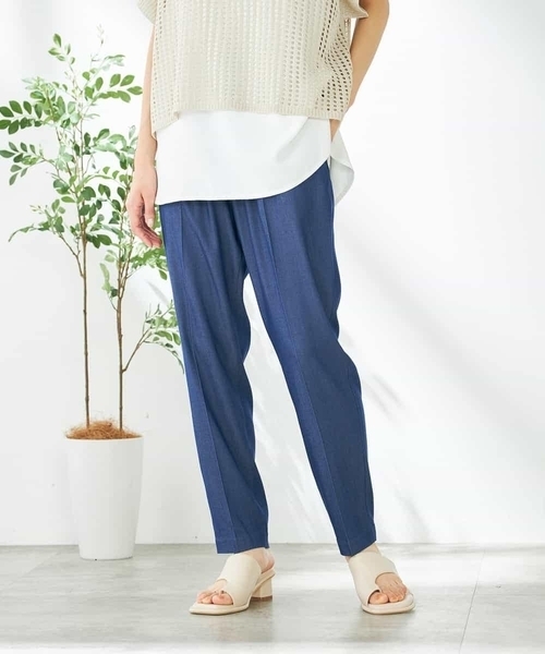 a.v.v（アーヴェヴェ）の「【接触冷感/洗える/イージーケア】美ラクるイージーテーパードパンツ（その他パンツ・レディース・ブルー/アイボリー/ミント/ダークインディゴブルー/グレー系その他/チャコールグレー/ブラック/ネイビー・34/36/40/38/42）」の7枚目の写真