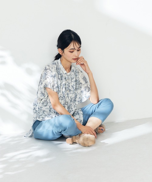 a.v.v（アーヴェヴェ）の「【接触冷感/洗える/イージーケア】美ラクるイージーテーパードパンツ（その他パンツ・レディース・ブルー/アイボリー/ミント/ダークインディゴブルー/グレー系その他/チャコールグレー/ブラック/ネイビー・34/36/40/38/42）」の11枚目の写真