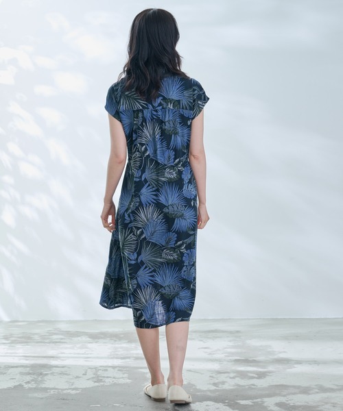 Arnold Palmer（アーノルドパーマー）の「リゾート柄 シャツワンピース（シャツワンピース・レディース・ブラック/ネイビー/グリーン/ベージュ・L/M/S）」の16枚目の写真