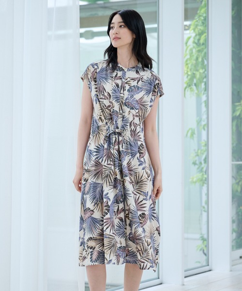 Arnold Palmer（アーノルドパーマー）の「リゾート柄 シャツワンピース（シャツワンピース・レディース・ブラック/ネイビー/グリーン/ベージュ・L/M/S）」の8枚目の写真