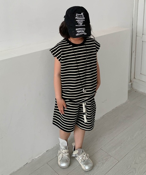 aimoha(アイモハ)の「【aimoha-KIDS-】ボーダーTシャツセットアップ (SS)(セットアップ・キッズ・ブラック・110/120/130/140/150)」の5枚目の写真