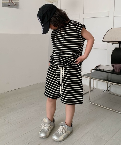 aimoha(アイモハ)の「【aimoha-KIDS-】ボーダーTシャツセットアップ (SS)(セットアップ・キッズ・ブラック・110/120/130/140/150)」の2枚目の写真