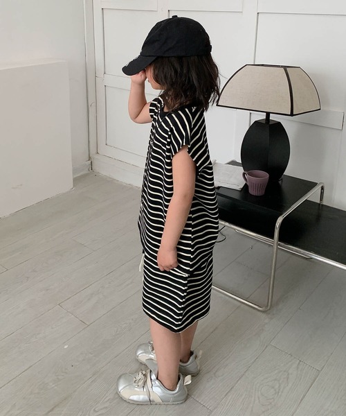 aimoha(アイモハ)の「【aimoha-KIDS-】ボーダーTシャツセットアップ (SS)(セットアップ・キッズ・ブラック・110/120/130/140/150)」の6枚目の写真