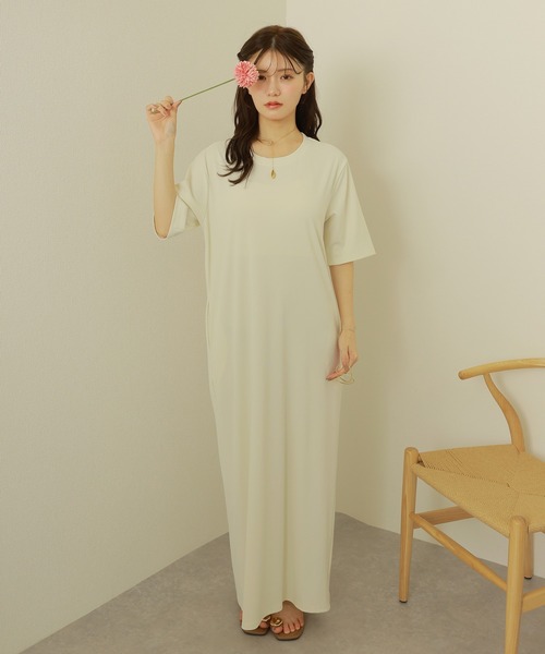 LAULEN（ローレン）の「back open twist long dress /バックオープン ツイスト 半袖 ロング ワンピース（ワンピース・レディース・グレイッシュベージュ/アイボリー/ブラック/ベージュ・FREE）」の5枚目の写真