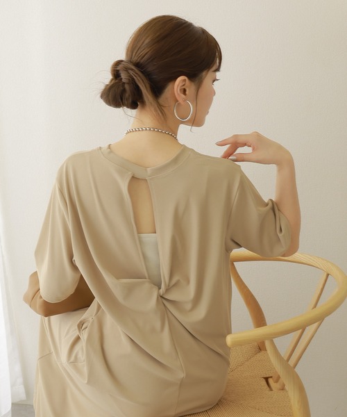 LAULEN（ローレン）の「back open twist long dress /バックオープン ツイスト 半袖 ロング ワンピース（ワンピース・レディース・グレイッシュベージュ/アイボリー/ブラック/ベージュ・FREE）」の15枚目の写真