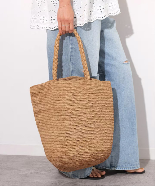 MADE IN MADA（メイドインマダ）の「《WEB限定追加2》【MADE IN MADA /メイドインマダ】ALICE MM BAG：バッグ（トートバッグ・レディース・グレー/ベージュ・FREE）」の2枚目の写真