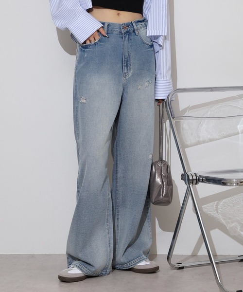 hunch（ハンチ）の「hunch １０オンスデニム　ゆるストレートパンツ（デニムパンツ・レディース・ライトインディゴブルー/ブラック・FREE）」の11枚目の写真