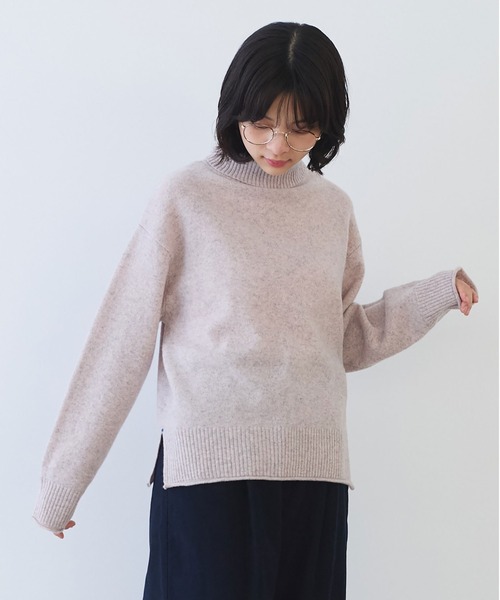 bulle de savon（ビュルデサボン）の「ジーロンラム タートルネックプルオーバー（ニット/セーター・レディース・ライトブルー/ブルー/マスタード/ミント/レッド/ピンク/ダークブラウン・FREE）」の9枚目の写真