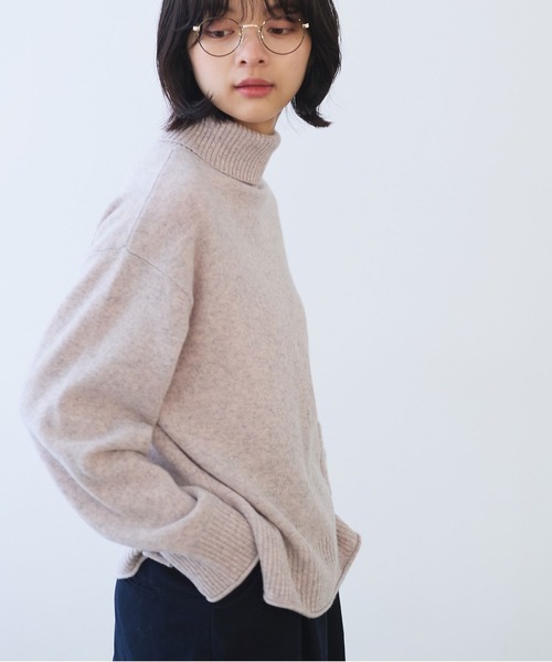 bulle de savon（ビュルデサボン）の「ジーロンラム タートルネックプルオーバー（ニット/セーター・レディース・ライトブルー/ブルー/マスタード/ミント/レッド/ピンク/ダークブラウン・FREE）」の15枚目の写真