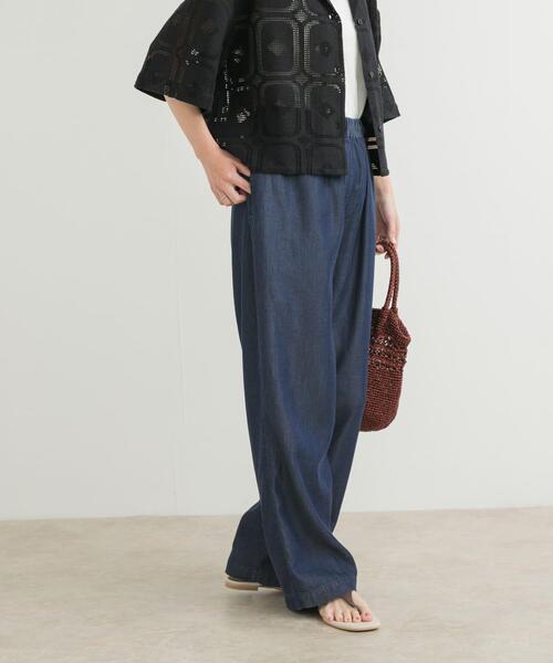 URBAN RESEARCH DOORS（アーバンリサーチドアーズ）の「リヨセルデニムイージーパンツ（デニムパンツ・レディース・インディゴブルー/ブラック・MEDIUM/SMALL）」の6枚目の写真