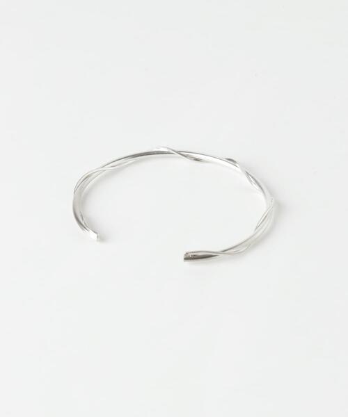 SMELLY(スメリー)の「SMELLY so’ twist chain bangle(ブレスレット・レディース・シルバー・-)」の10枚目の写真