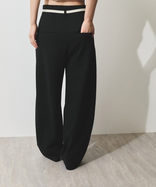 ADAM ET ROPE'（アダムエロペ）の「【WEB限定】ハイウエストカーブパンツ（その他パンツ・レディース・ダークブラウン/ブラック・34/36/38）」の15枚目の写真