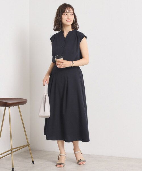 ITS'DEMO（イッツデモ）の「【UVカット／速乾／冷感／洗濯機OK／洗濯後しわになりにくい】麻調ストレッチタックスカート＜ラク服シリーズ＞（スカート・レディース・サックスブルー系/ブラック系/ネイビー/ホワイト系3・00）」の9枚目の写真