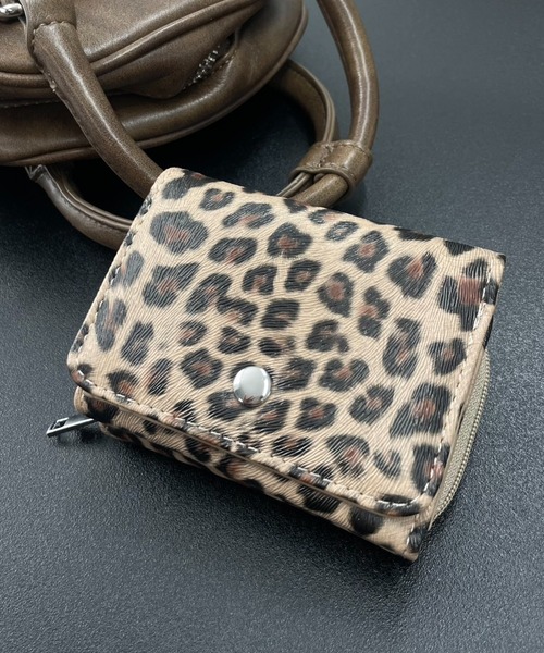 WEGO（ウィゴー）の「WEGO/シンプルフラップミニウォレット（財布・レディース・ブラック/その他1/ブルー系その他/シルバー/オフホワイト/その他2/その他3・FREE）」の5枚目の写真