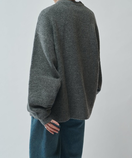 2025最新作 Lui's ツイストZIPデザインオーバサイズクルーネックニット