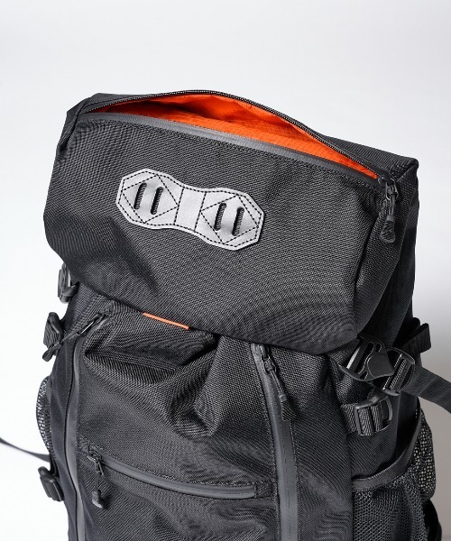 MAKAVELIC（マキャベリック）の「Double Line 4 Backpack（バックパック/リュック・メンズ・ブラック・ONESIZE）」の8枚目の写真