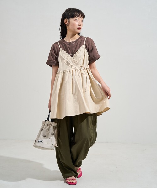 FREAK'S STORE(フリークスストア)の「レースギャザーカシュクールチュニック<セットアップ対応>(チュニック・レディース・オフホワイト/ブルー/ブラック/オリーブ・フリ-)」の5枚目の写真