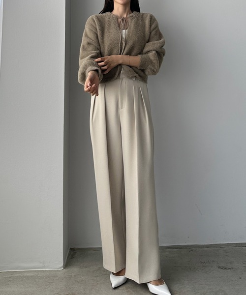 Louere（ルエレ）の「ショート丈シャギーリボンニットカーディガン（カーディガン/ボレロ・レディース・グレイッシュベージュ/アイボリー/チャコール・LARGE/MEDIUM/SMALL）」の21枚目の写真