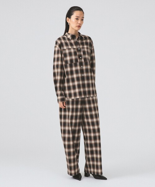 Ray BEAMS（レイビームス）の「オンブレチェック ビッグ シャツ（シャツ/ブラウス・レディース・ダークブラウン/ブラック・ONE SIZE）」の11枚目の写真