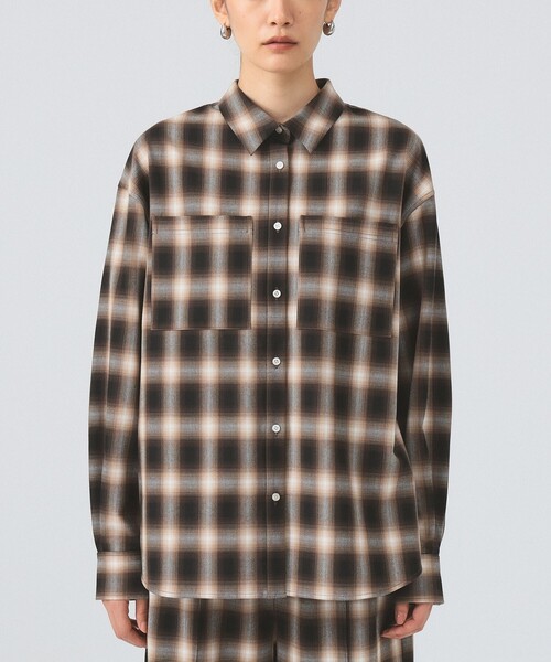 Ray BEAMS（レイビームス）の「オンブレチェック ビッグ シャツ（シャツ/ブラウス・レディース・ダークブラウン/ブラック・ONE SIZE）」の15枚目の写真