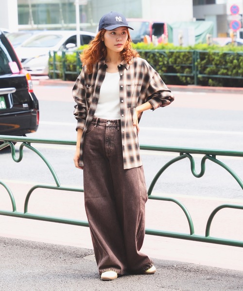 Ray BEAMS（レイビームス）の「オンブレチェック ビッグ シャツ（シャツ/ブラウス・レディース・ダークブラウン/ブラック・ONE SIZE）」の3枚目の写真