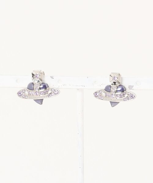 Vivienne Westwood（ヴィヴィアンウエストウッド）の「NEW DIAMANTE HEART EARRINGS（イヤリング・レディース・シルバー/ラベンダー/ブルー系その他/ピンク・FREE）」の3枚目の写真