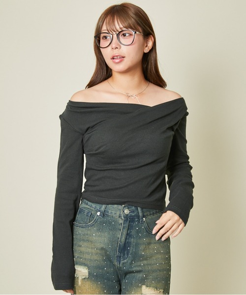 GORGE(ゴージ)の「《クロスネック×美シルエット》大人映えトップス/きれいめカジュアルに◎(Tシャツ/カットソー・レディース・グレー/アイボリー/ブラック/ブラウン・F)」の15枚目の写真