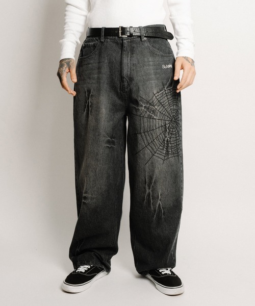 Subciety（サブサエティ）の「Cobweb curved denim pants（デニムパンツ・メンズ・インディゴブルー/ブラック・X-LARGE/LARGE/MEDIUM/SMALL）」の2枚目の写真
