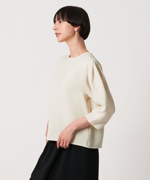 UNITED ARROWS(ユナイテッドアローズ)の「COMFY Tシャツライク ブラウス‐吸水速乾 UVカット ウォッシャブル‐(シャツ/ブラウス・レディース・オフホワイト/ブラック・FREE)」の6枚目の写真