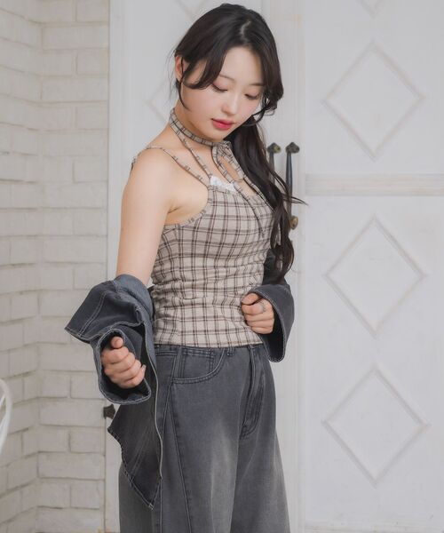 ems excite（エムズエキサイト）の「【新色追加】ホルター付きキャミソール（Tシャツ/カットソー・レディース・オフホワイト/ブラック系その他4/ホワイト系その他/ブラウン系その他2・FREE）」の13枚目の写真